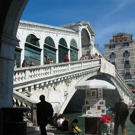 ベッド・アンド・ブレックファスト Abitarerialto